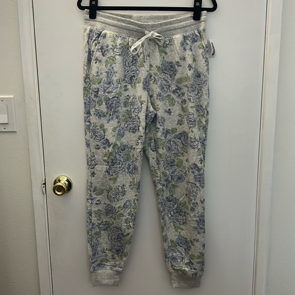 Old Navy Pants - Old Navy Floral Jogger Pants